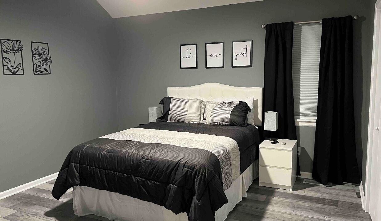 Photo of Bedroom in Blue Springs