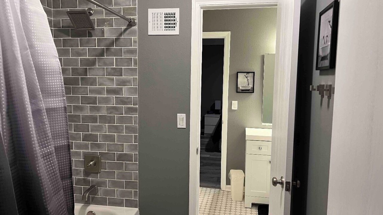 Photo of Bathroom in Blue Springs