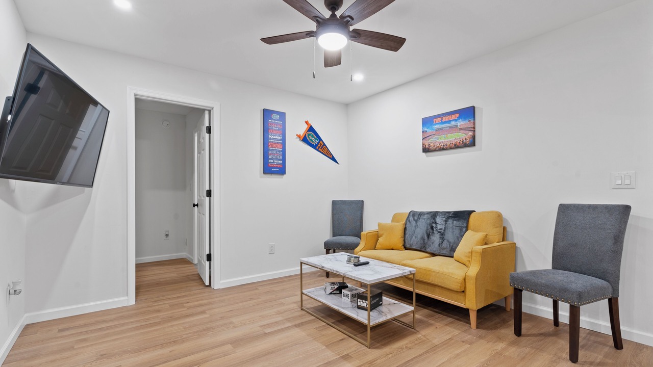 Photo of Livingroom in Gainesville