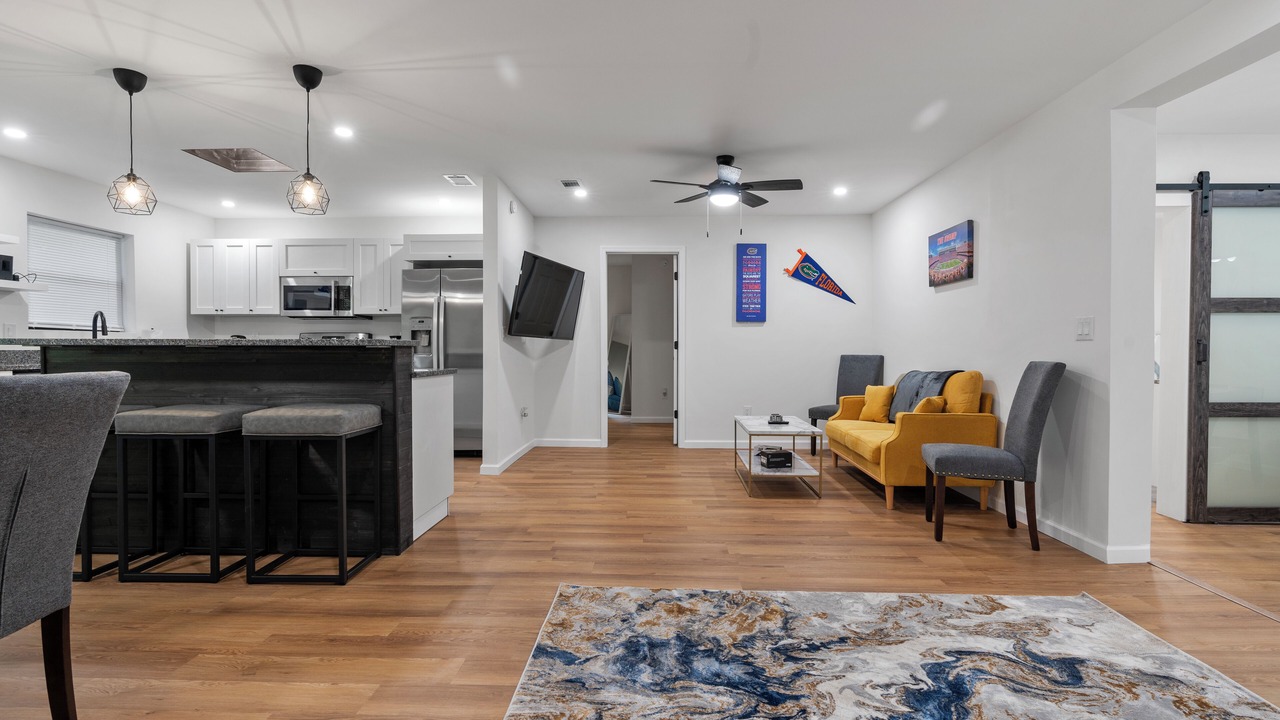 Photo of Livingroom in Gainesville