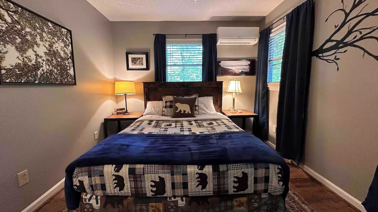 Photo of Bedroom in Linville Falls