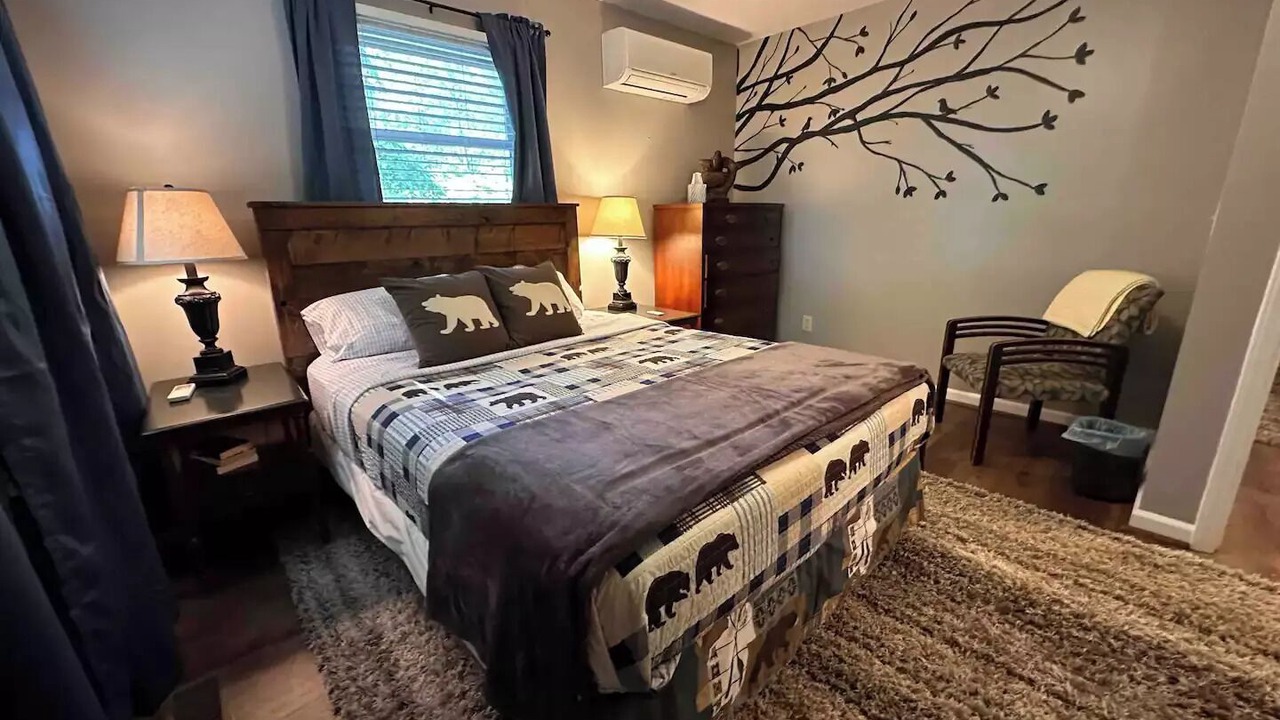 Photo of Bedroom in Linville Falls
