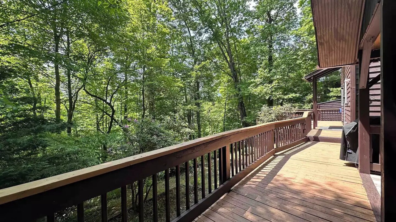Photo of Patio Balcony in Linville Falls