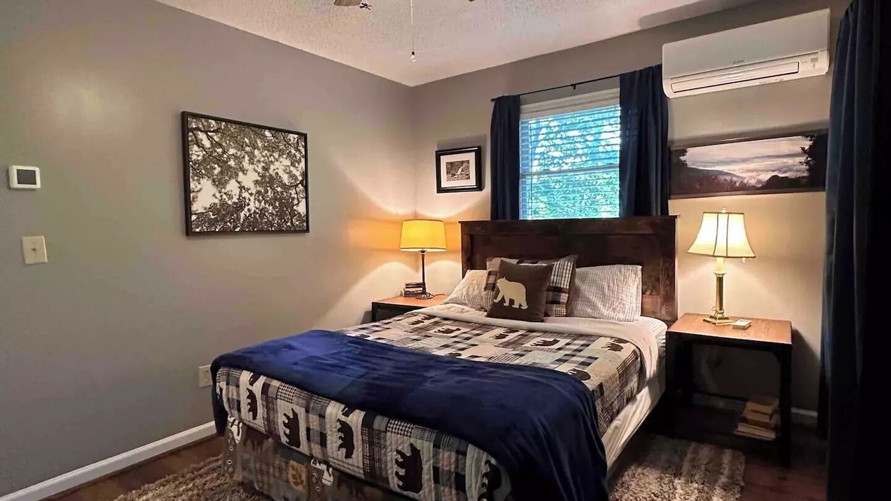 Photo of Bedroom in Linville Falls