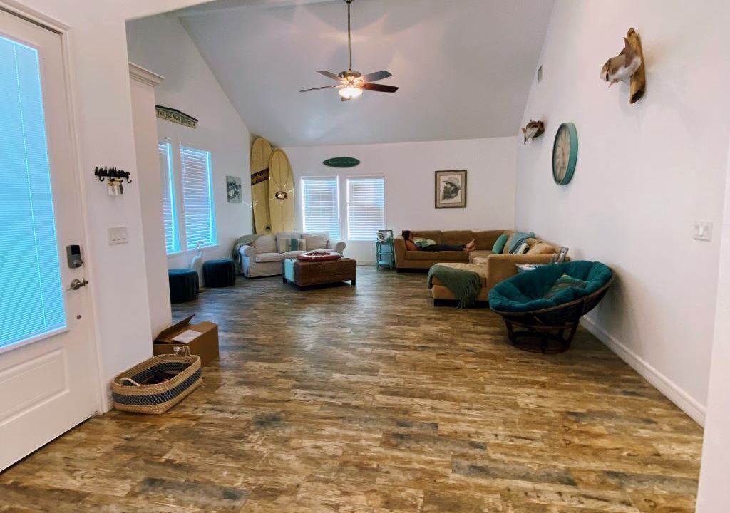 Photo of Livingroom in Cedar Lane