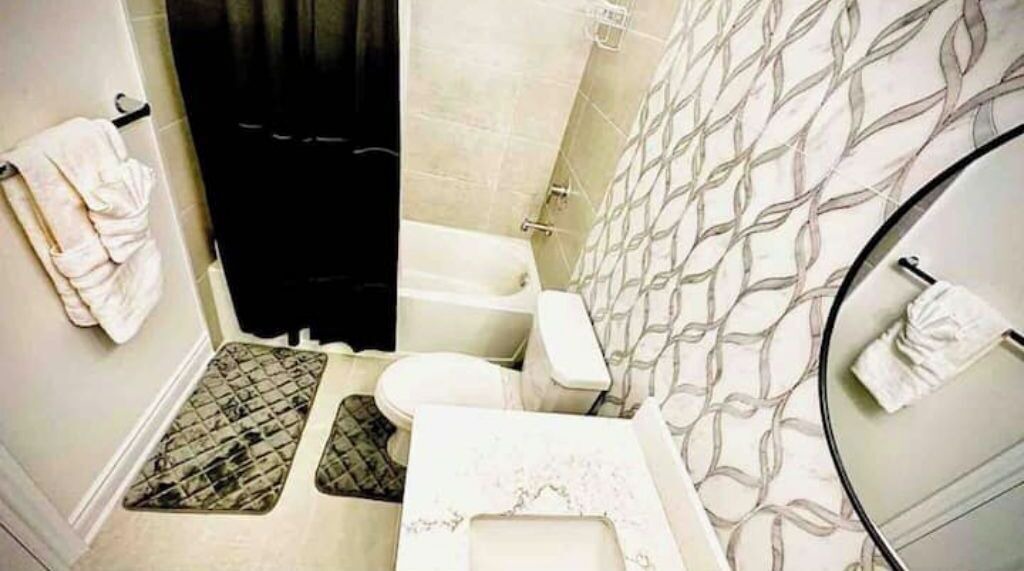 Photo of Bathroom in Wasaga Beach