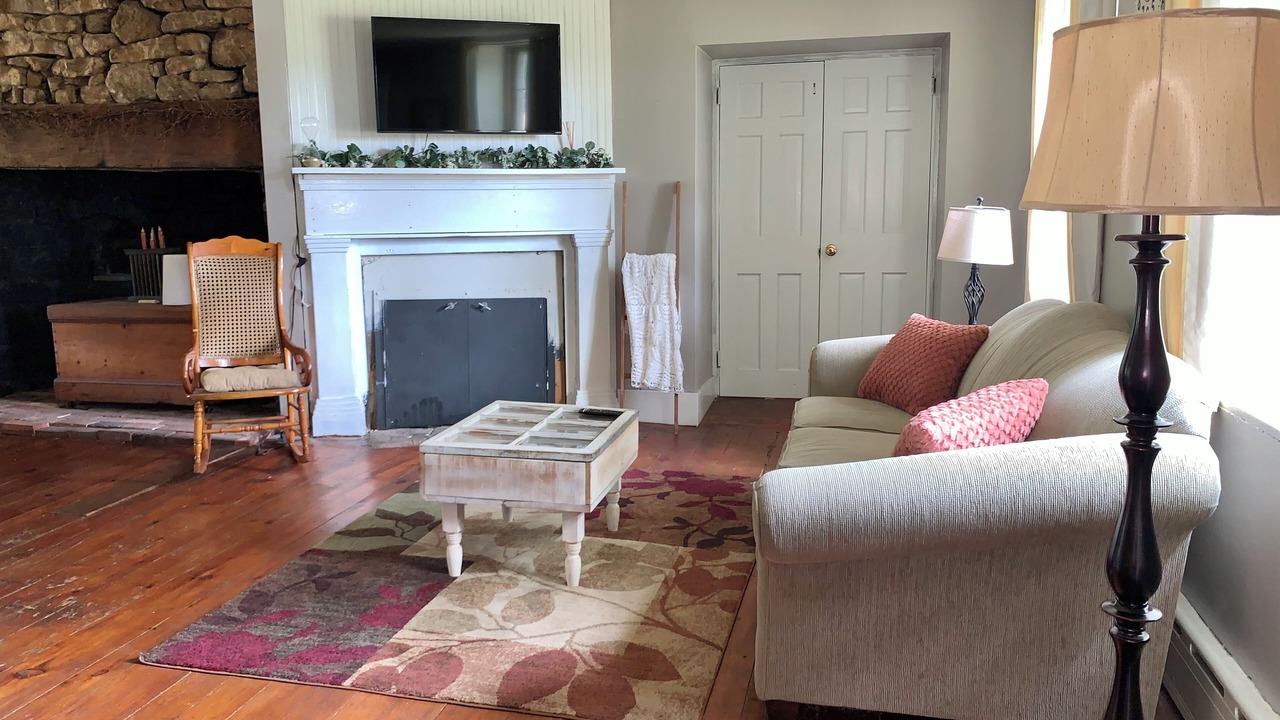 Photo of Livingroom in Lewistown