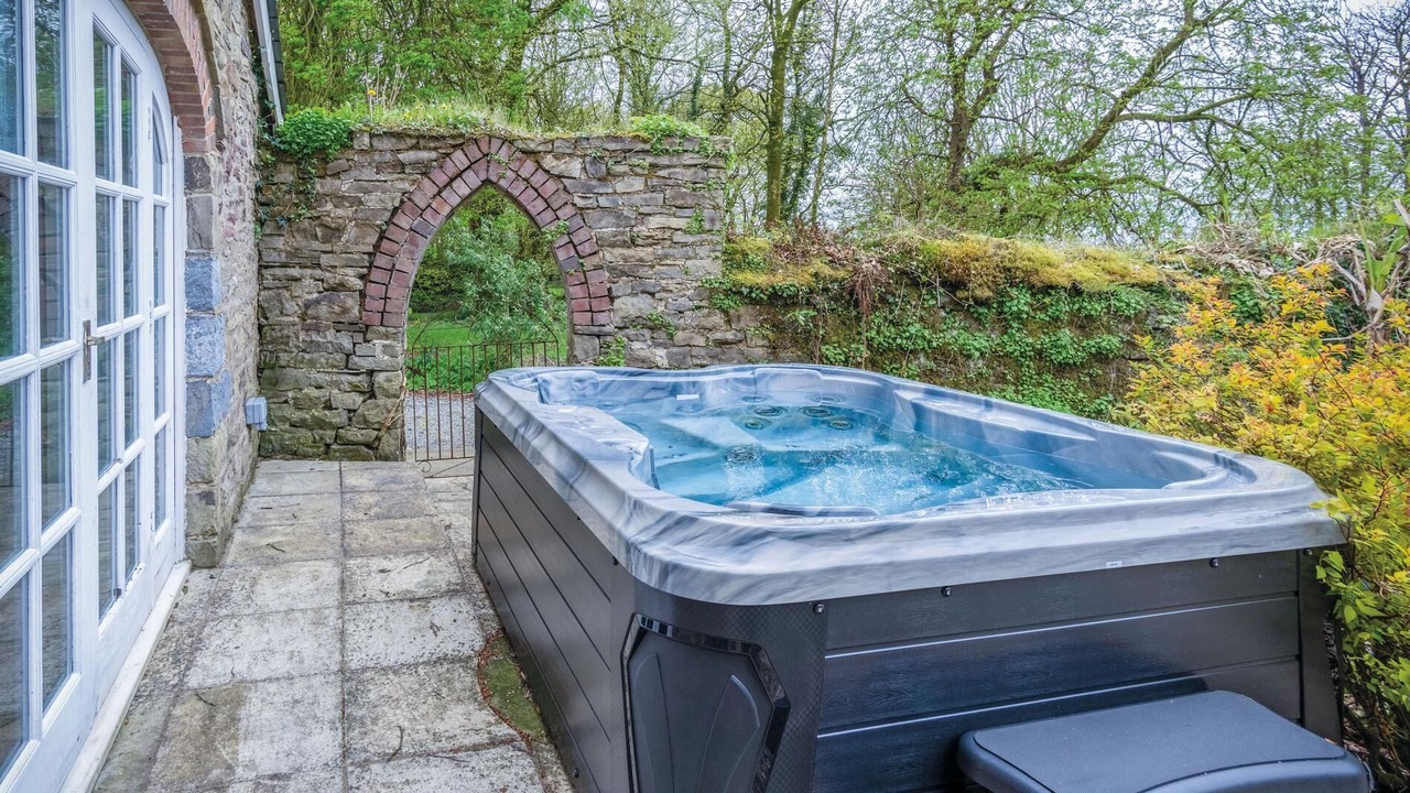 Photo of Others in Ludchurch