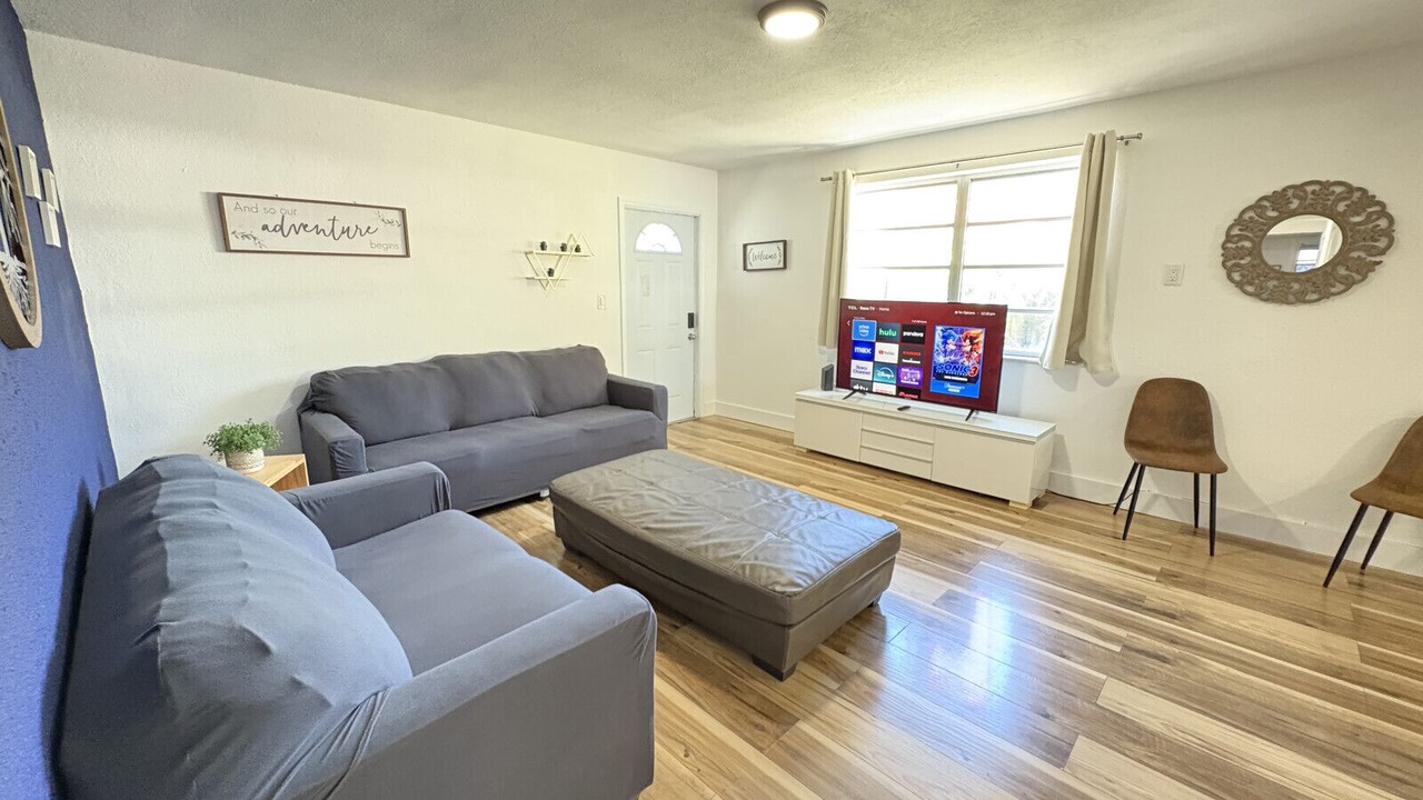 Photo of Livingroom in Little Havana