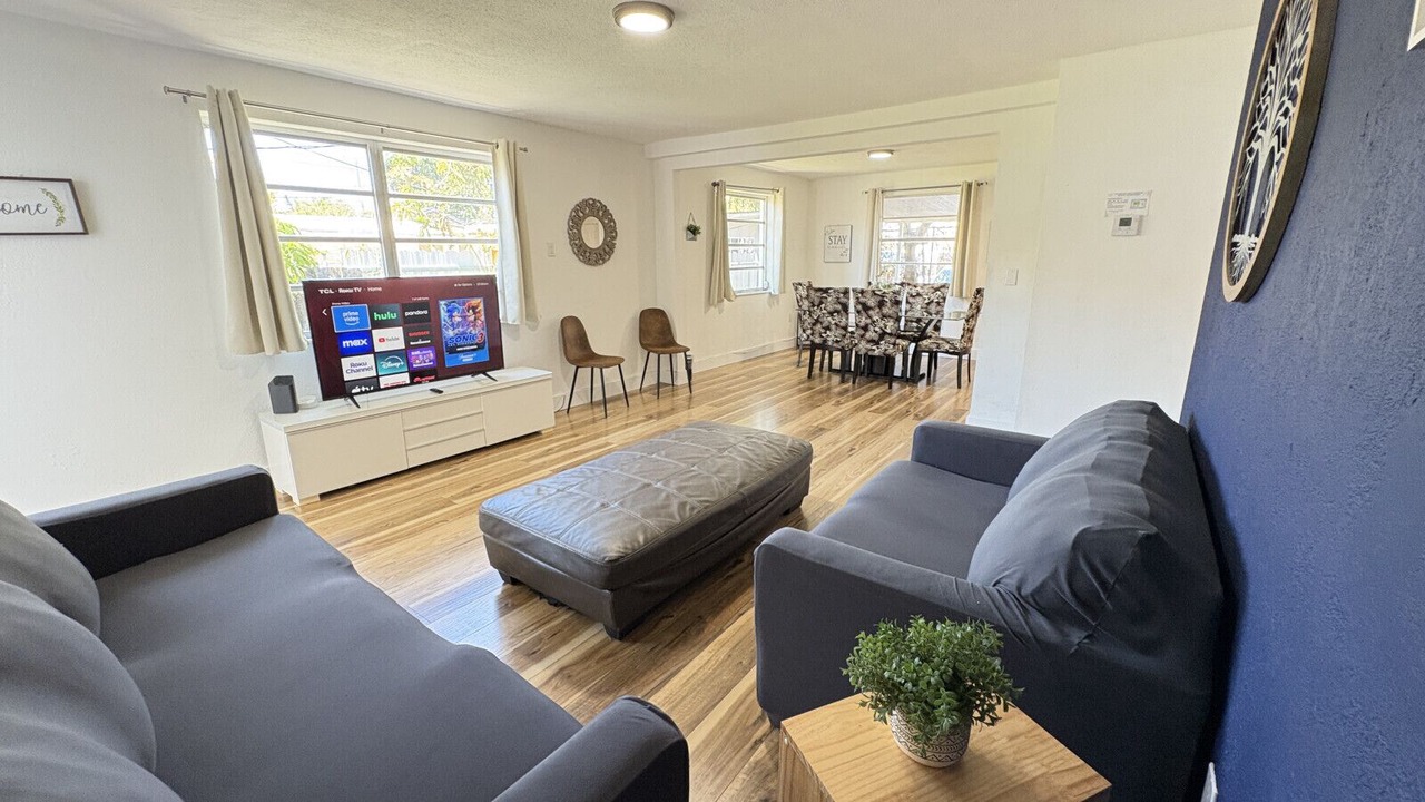 Photo of Livingroom in Little Havana