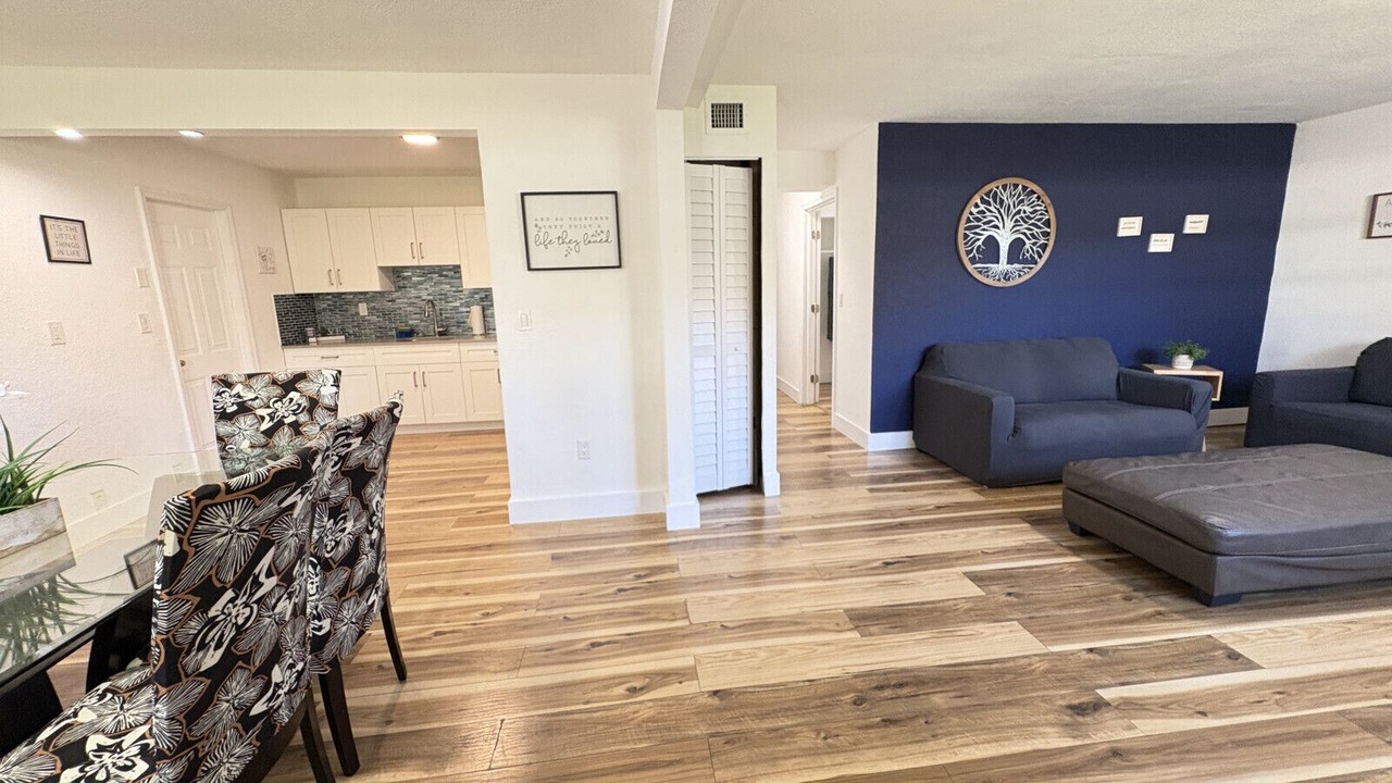 Photo of Livingroom in Little Havana