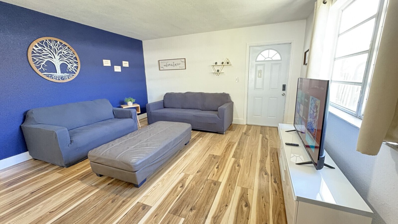 Photo of Livingroom in Little Havana