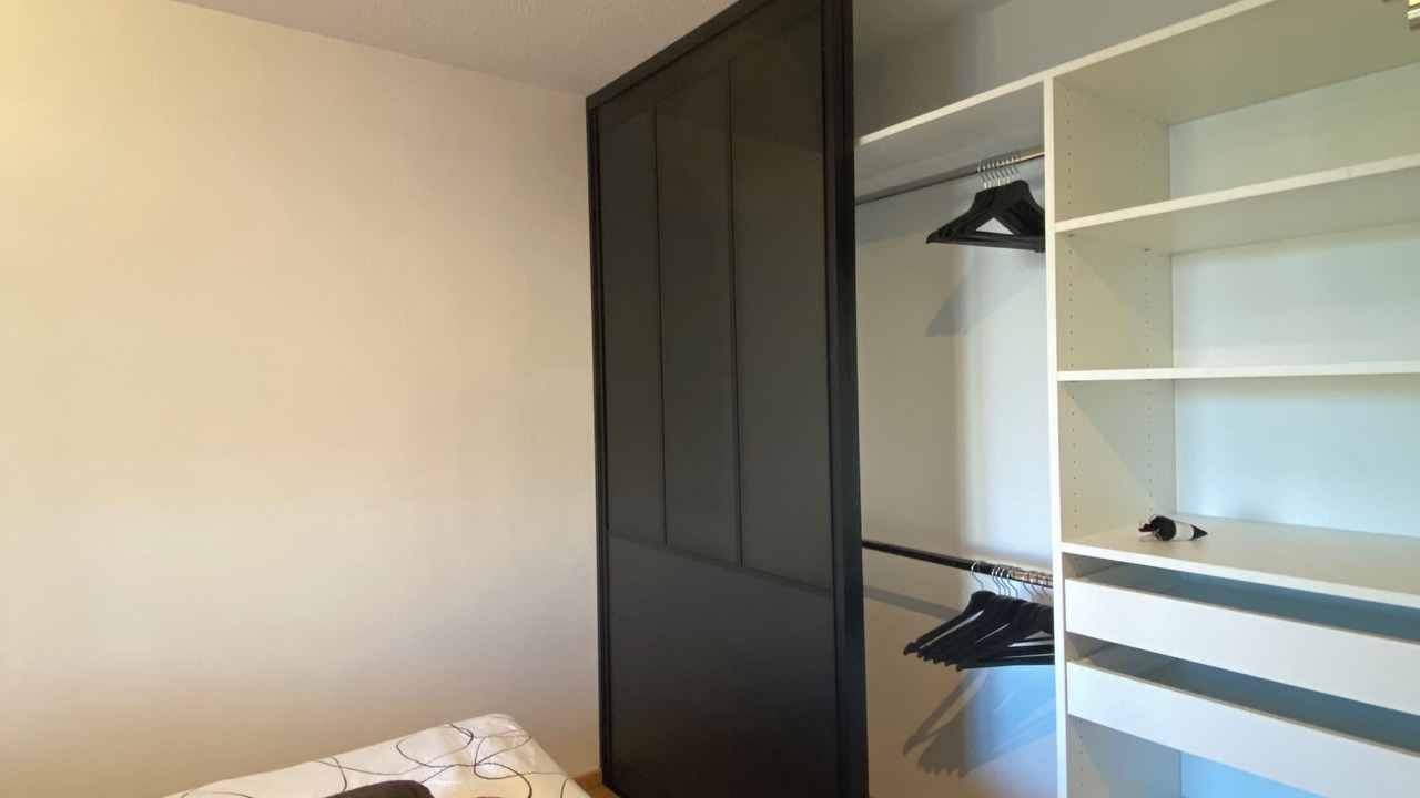Photo of Bedroom in Poincare - Foch - Anatole France - Croix de Bourgogne