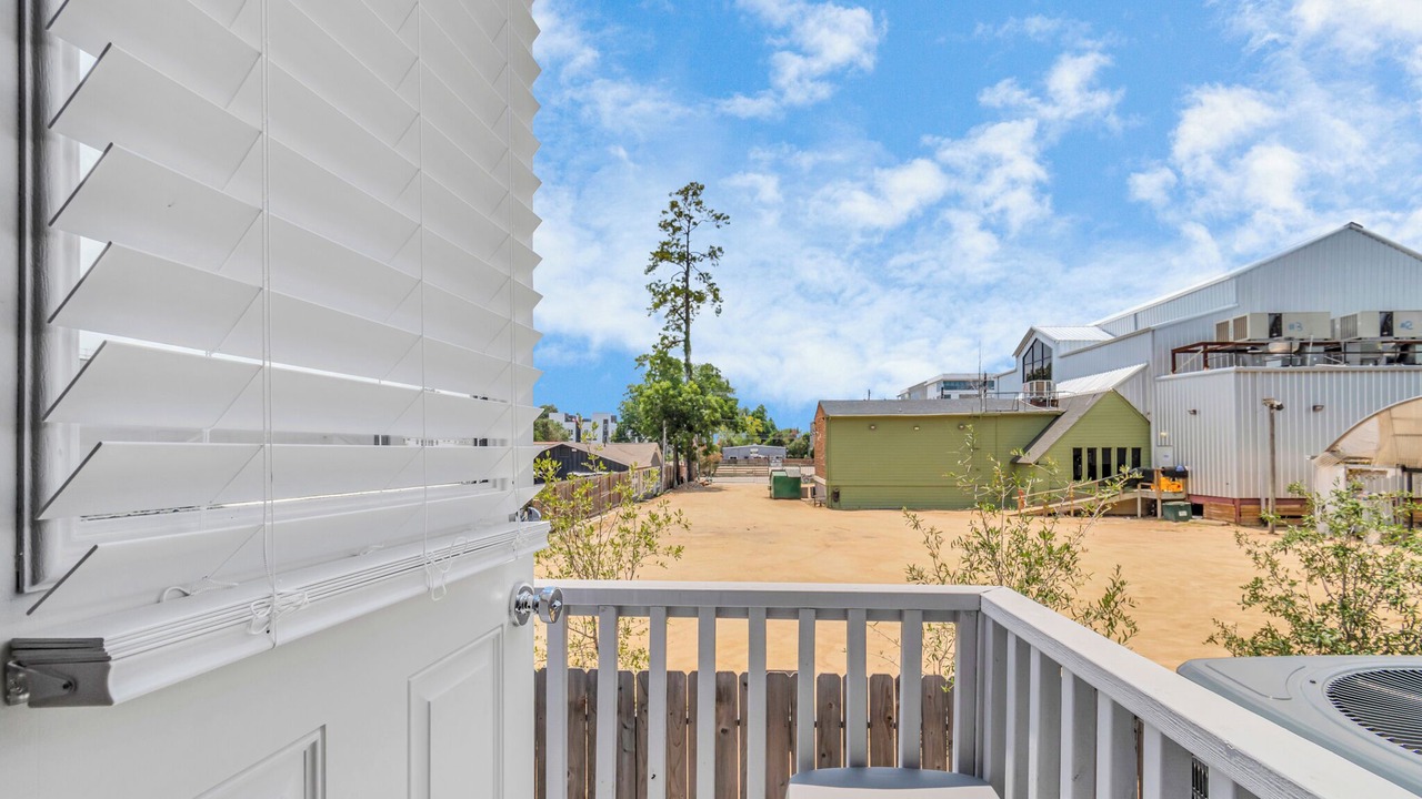 Photo of Outdoor in Shady Acres