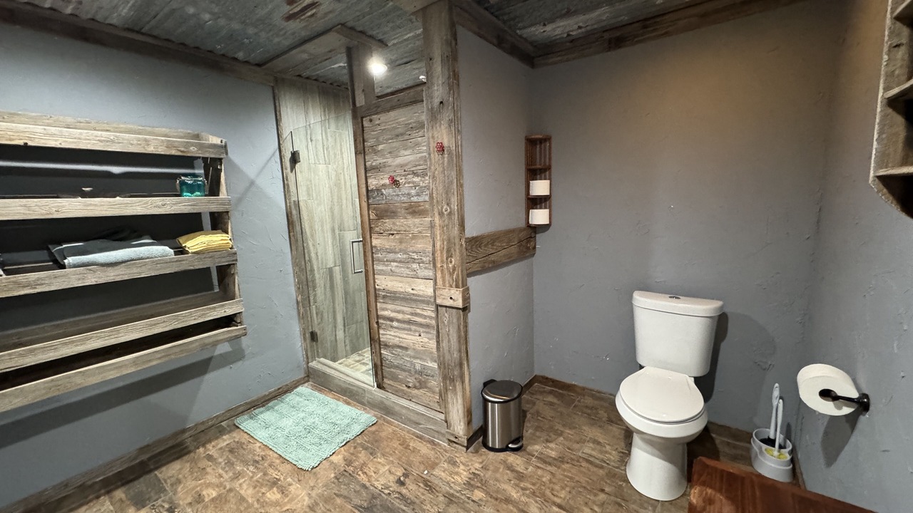 Photo of Bathroom in Leakey