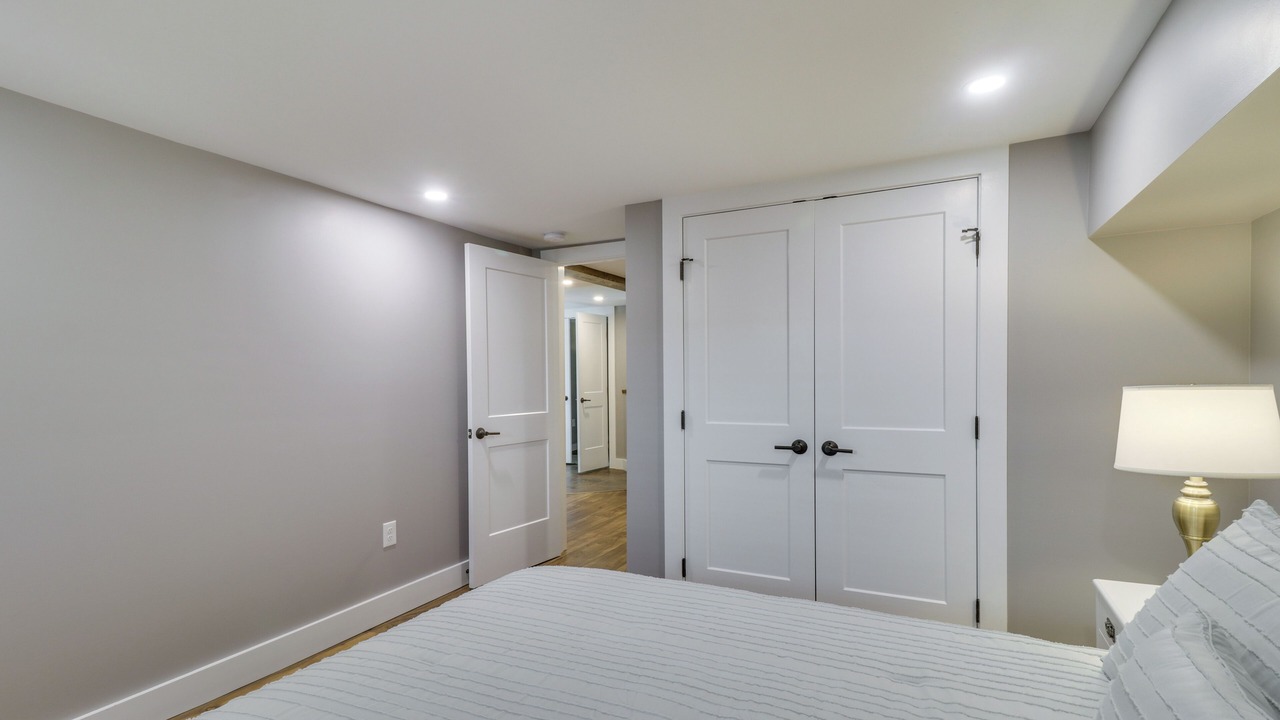 Photo of Bedroom in Fry's Spring