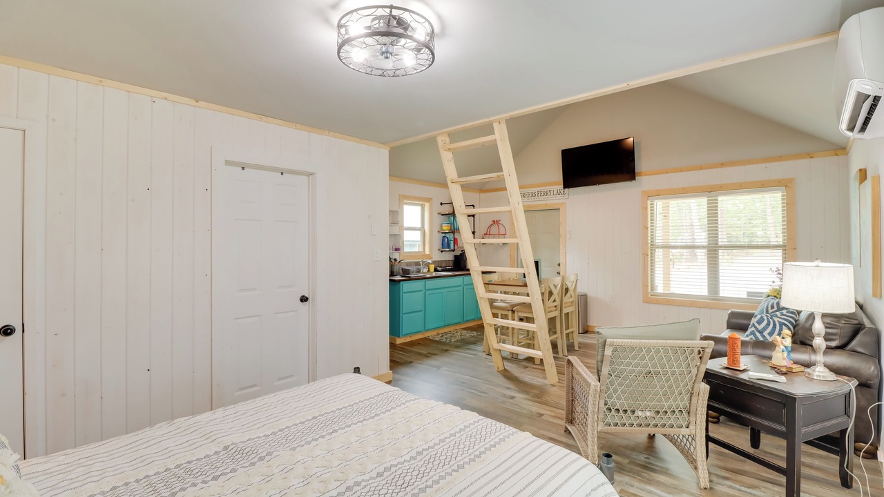 Photo of Bedroom in Higden