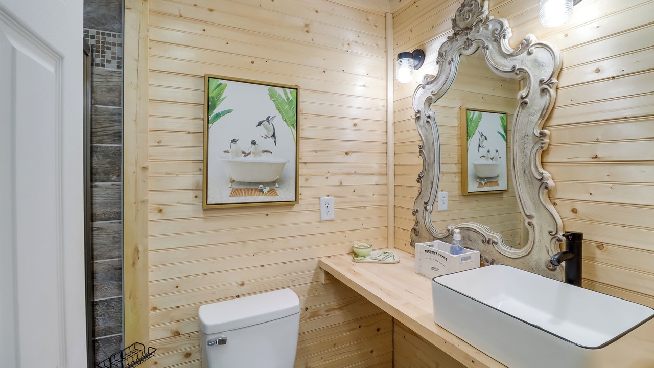 Photo of Bathroom in Higden