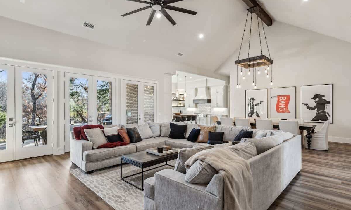 Photo of Livingroom in Flower Mound