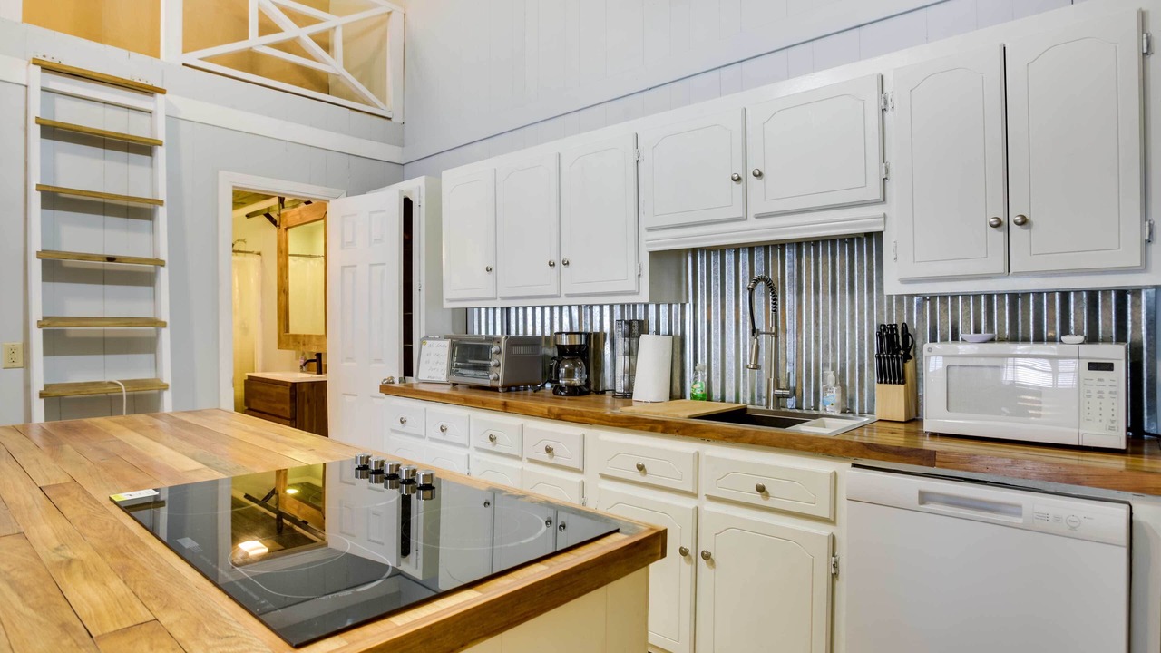 Photo of Kitchen in Golden Meadow