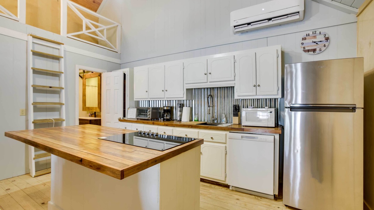Photo of Kitchen in Golden Meadow