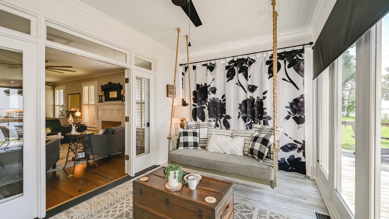 Photo of Livingroom in Bath