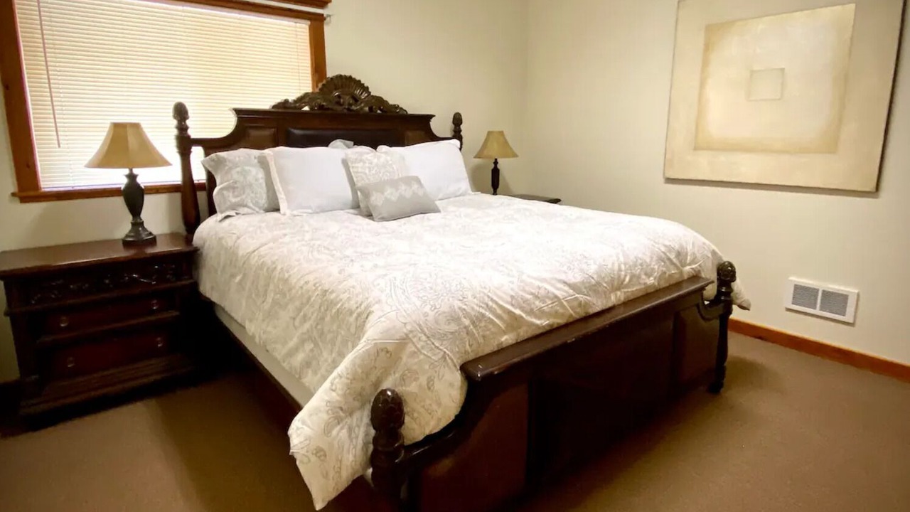 Photo of Bedroom in Darby