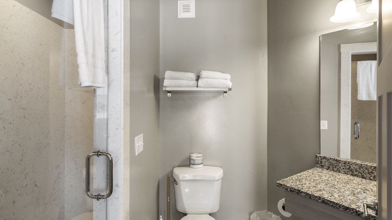 Photo of Bathroom in Harbor Village