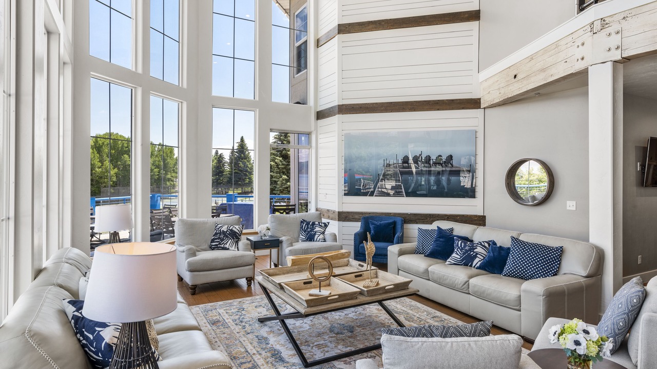 Photo of Livingroom in Harbor Village