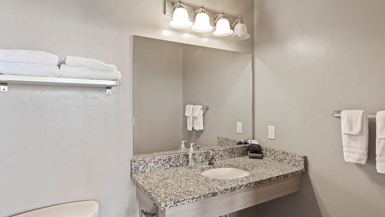 Photo of Bathroom in Harbor Village