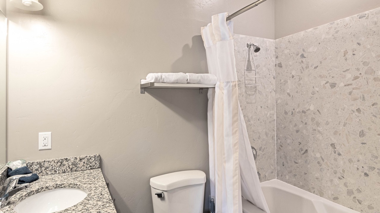 Photo of Bathroom in Harbor Village