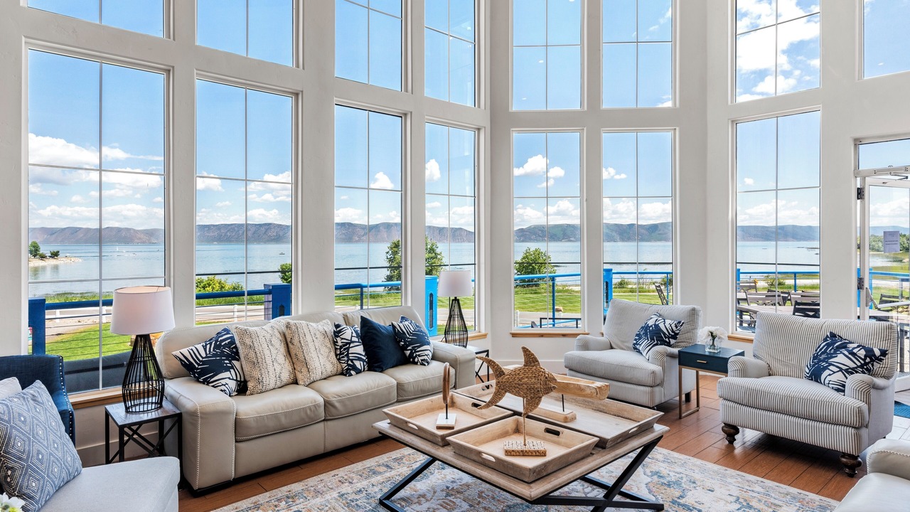 Photo of Livingroom in Harbor Village