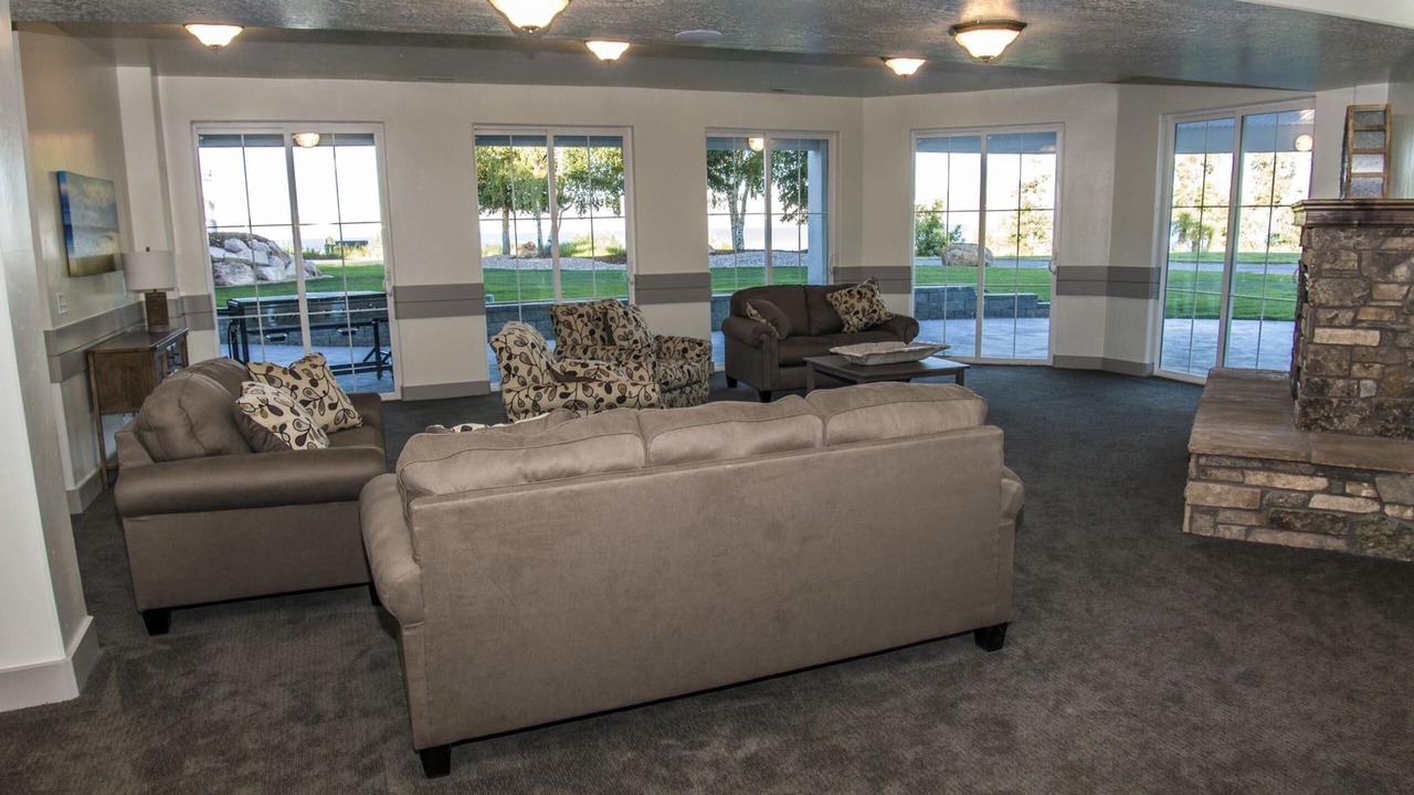 Photo of Livingroom in Harbor Village