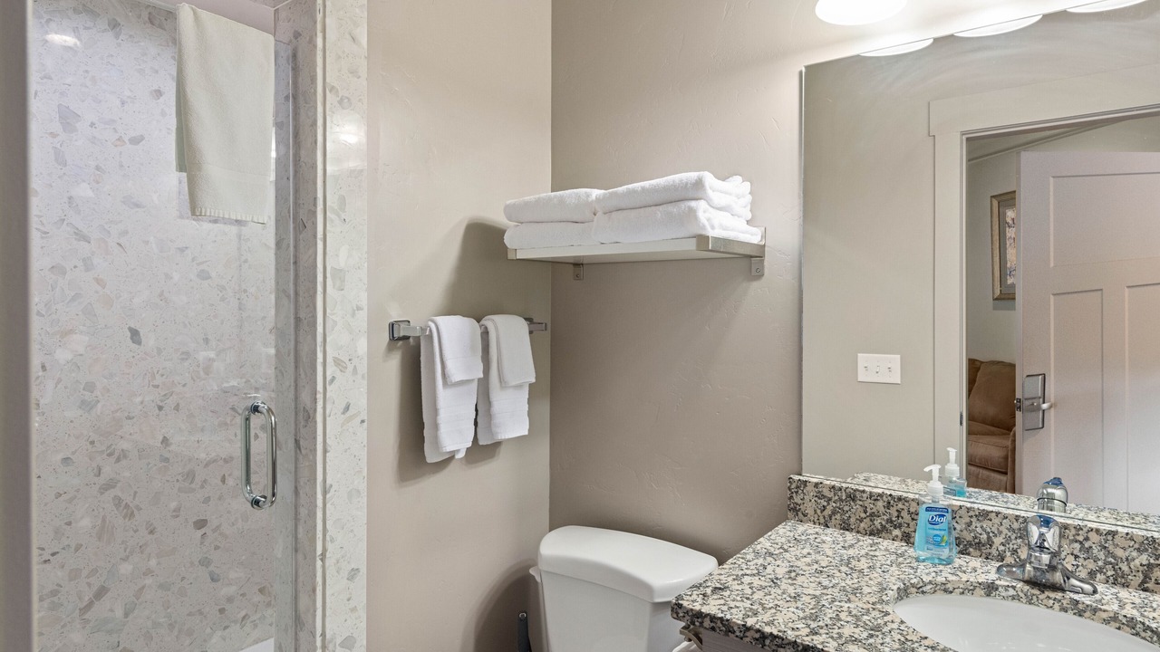 Photo of Bathroom in Harbor Village