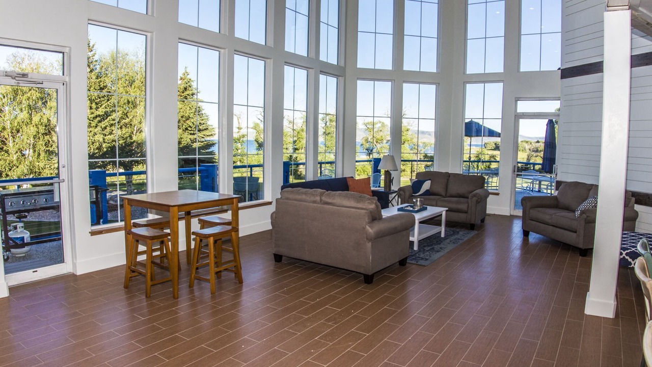 Photo of Bedroom in Harbor Village