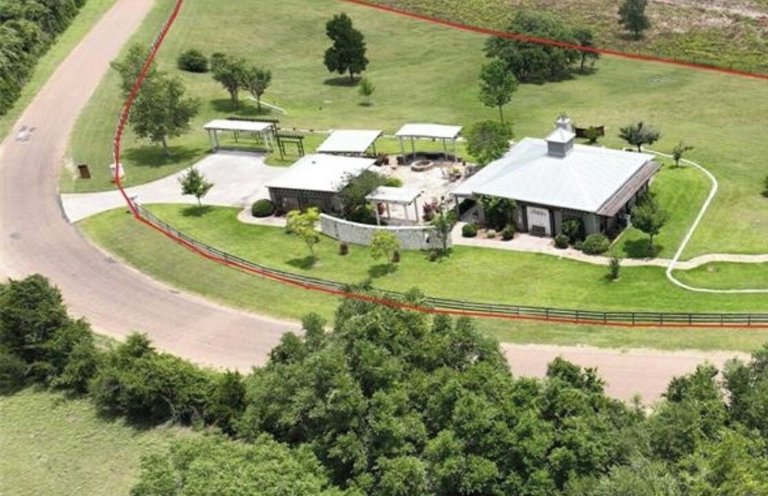 Photo of Outdoor in La Grange
