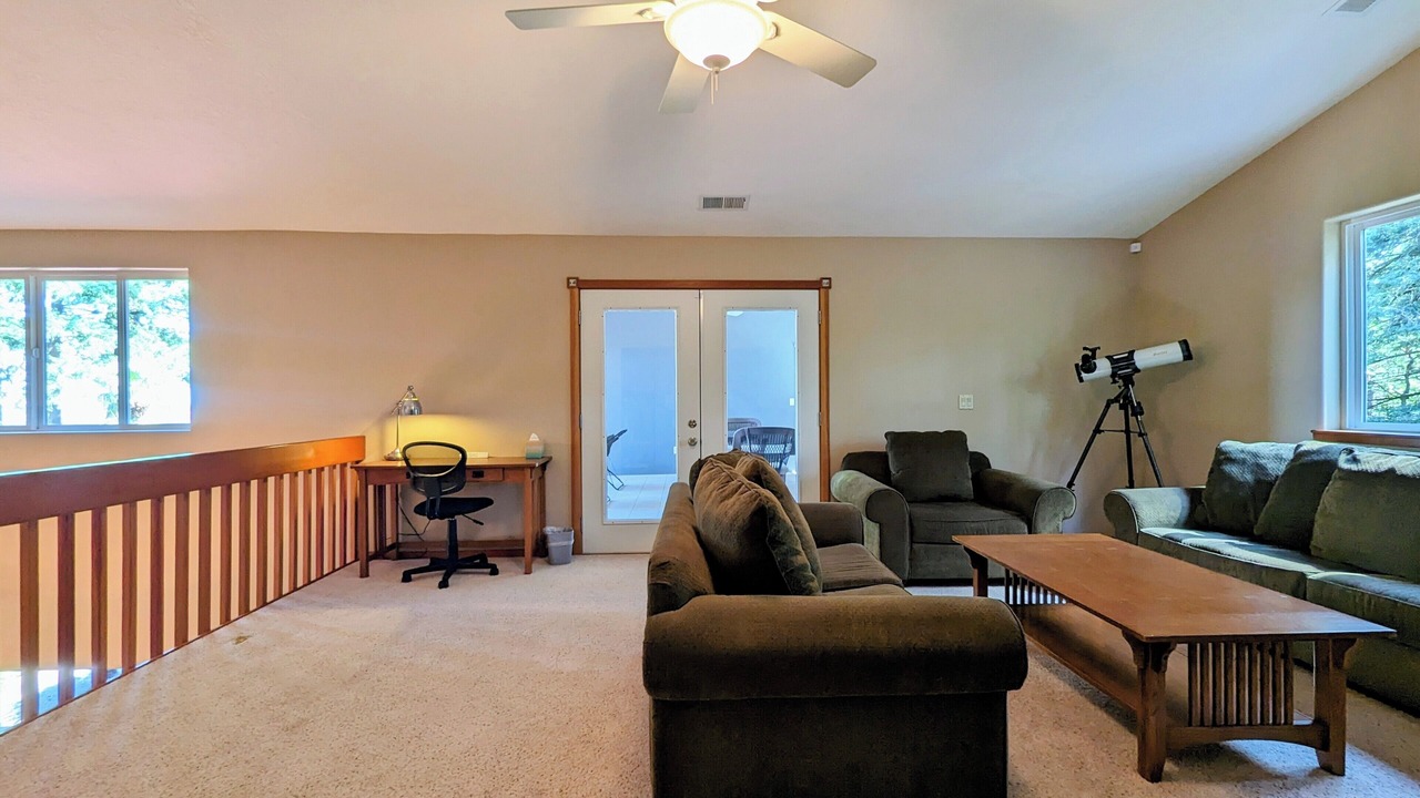 Photo of Livingroom in Yamhill County