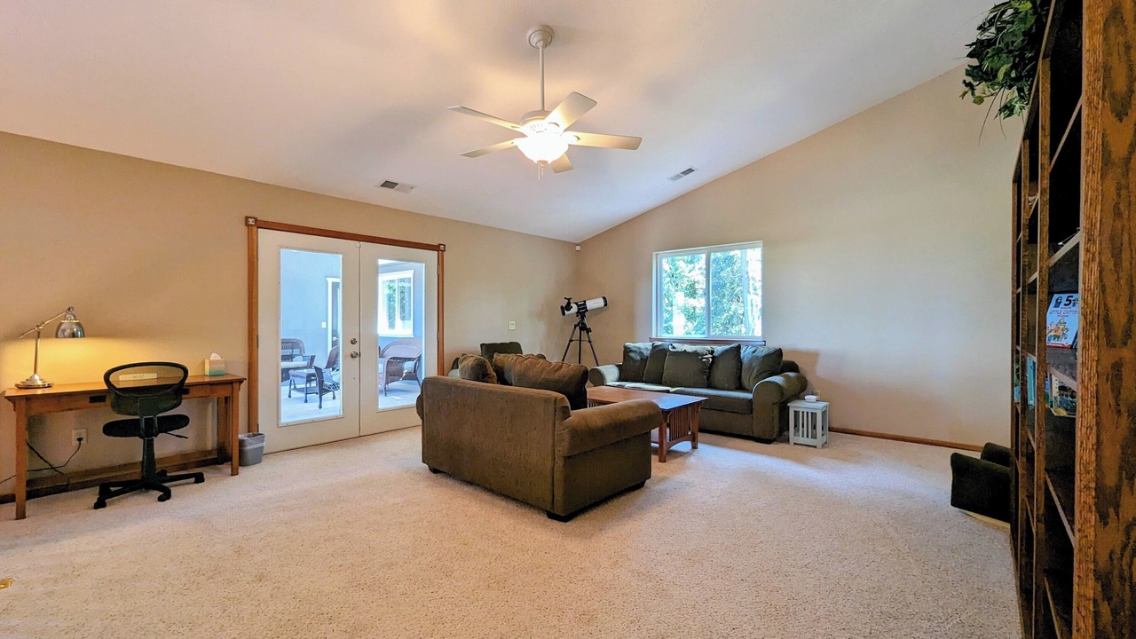 Photo of Livingroom in Yamhill County