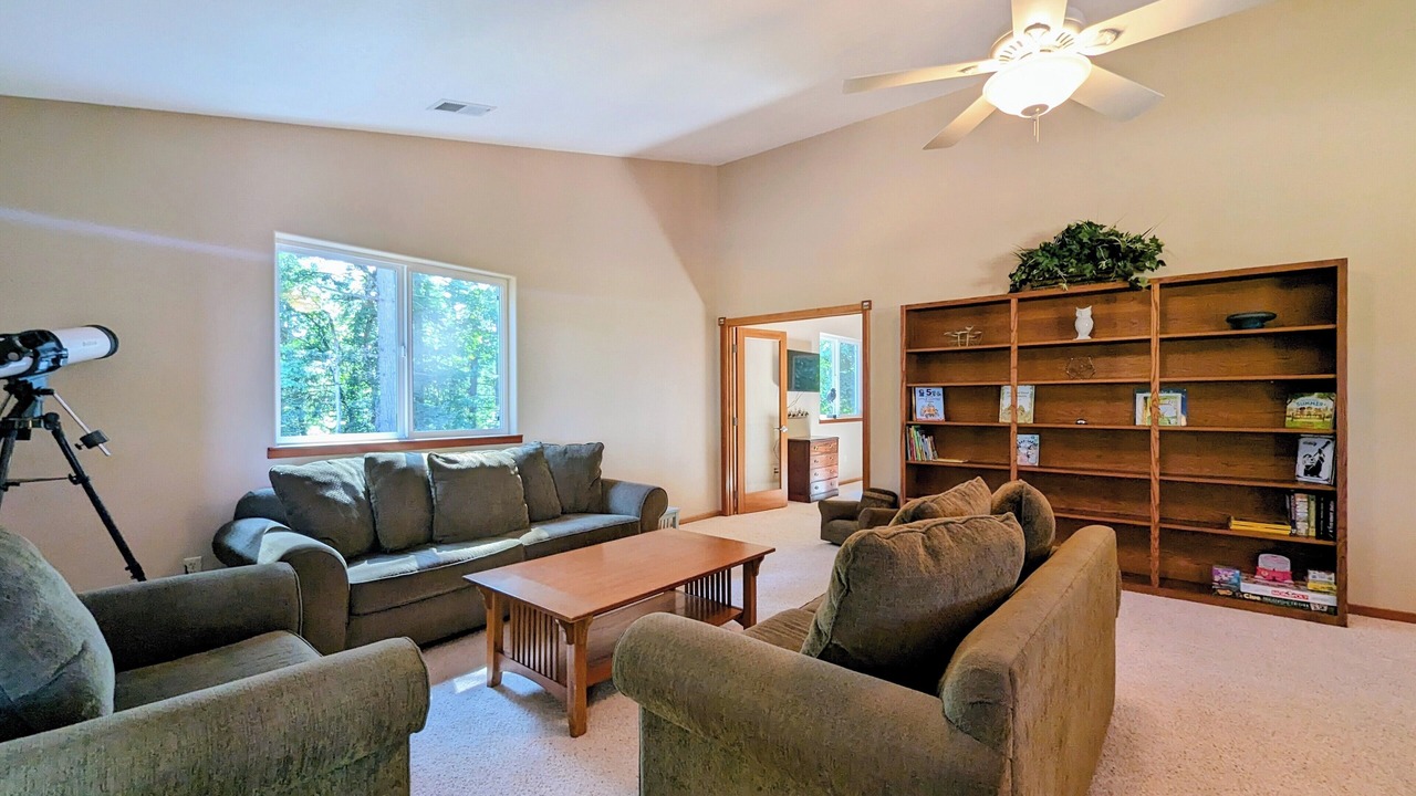 Photo of Livingroom in Yamhill County