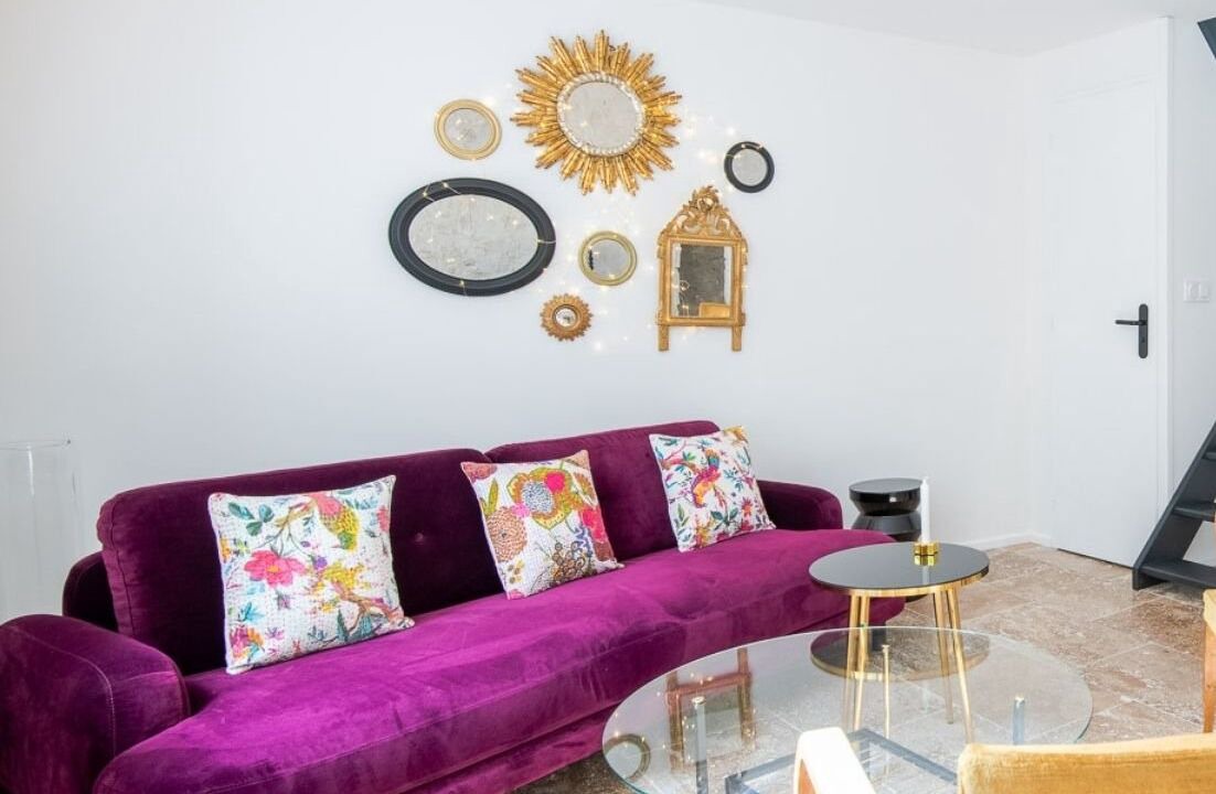 Photo of Livingroom in Charge