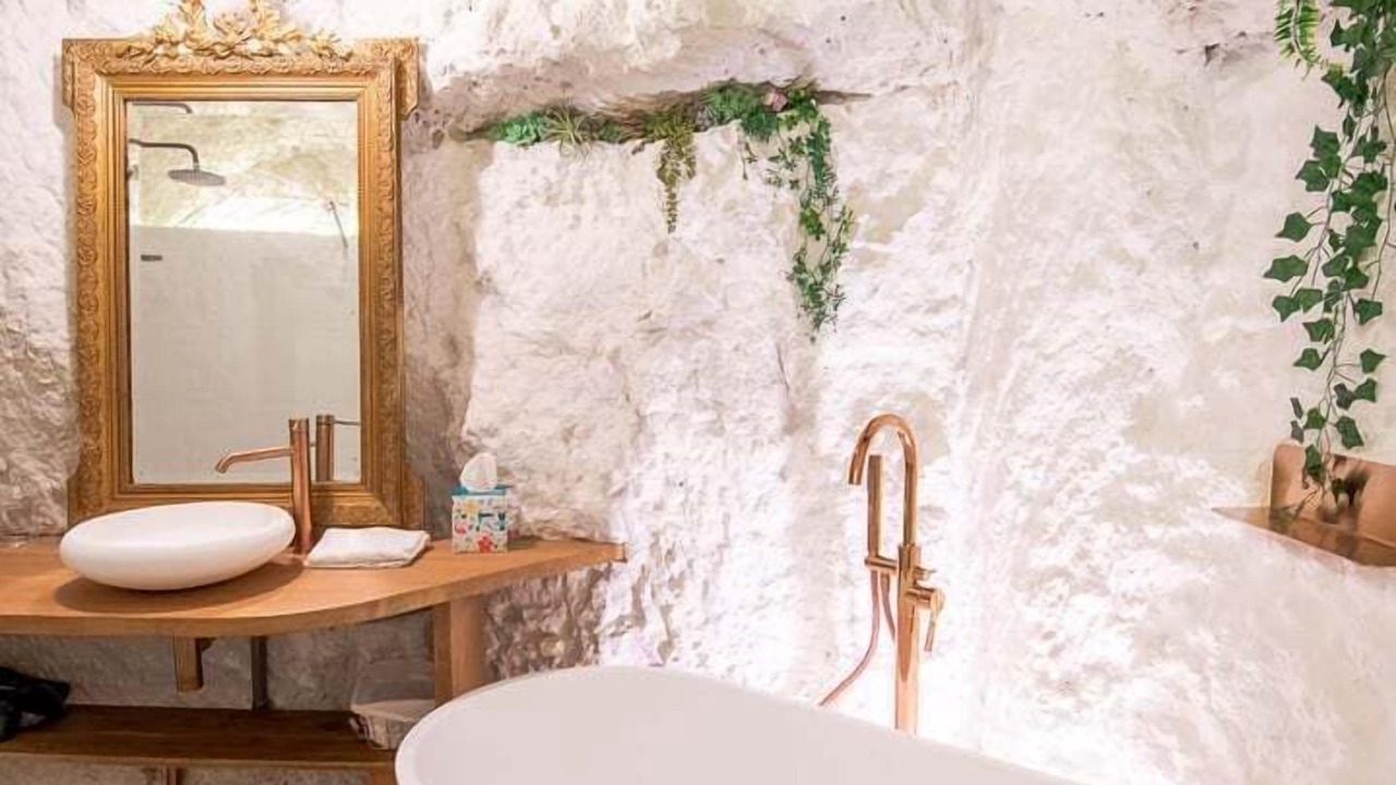 Photo of Bathroom in Charge