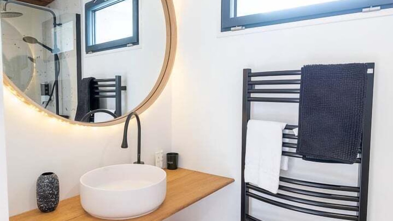 Photo of Bathroom in Charge