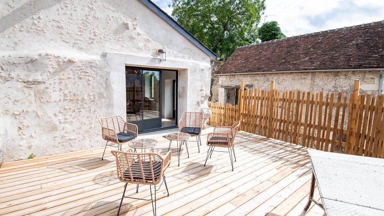 Photo of Patio Balcony in Charge