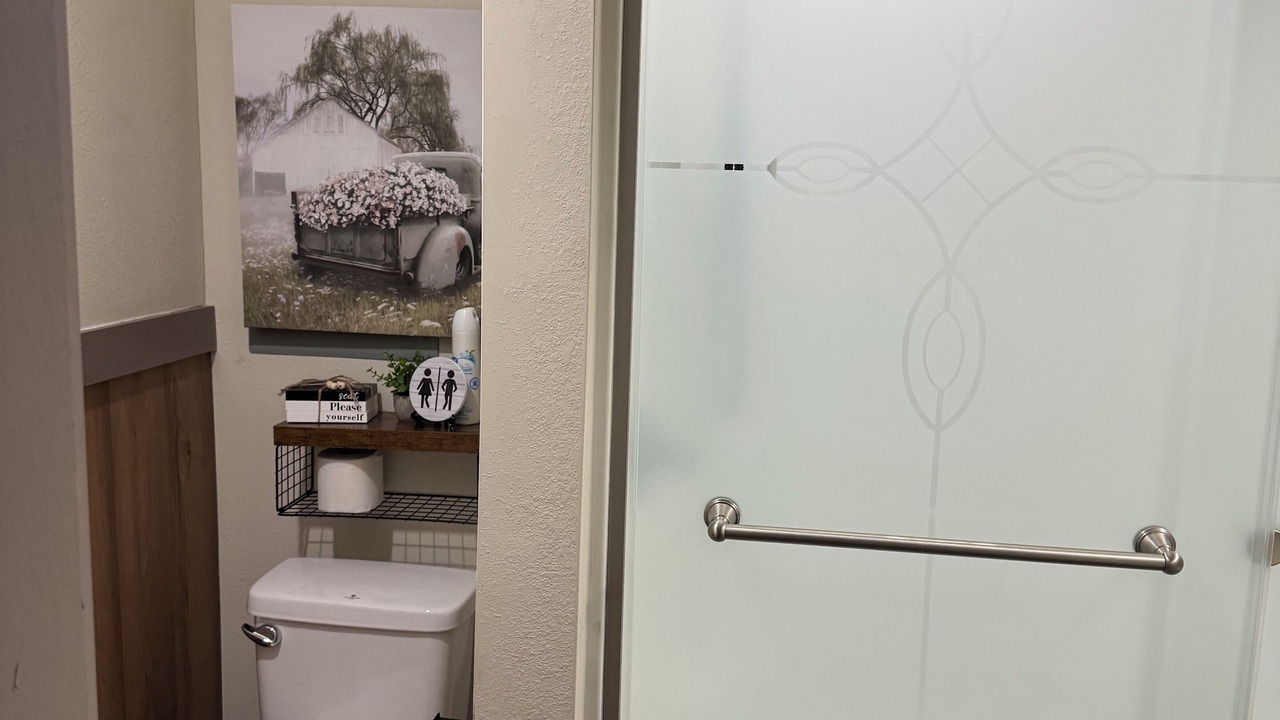 Photo of Bathroom in Hearne