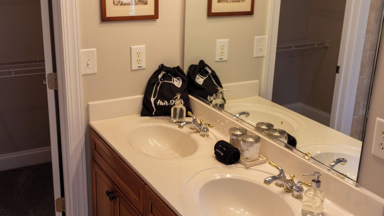 Photo of Bathroom in Home Park