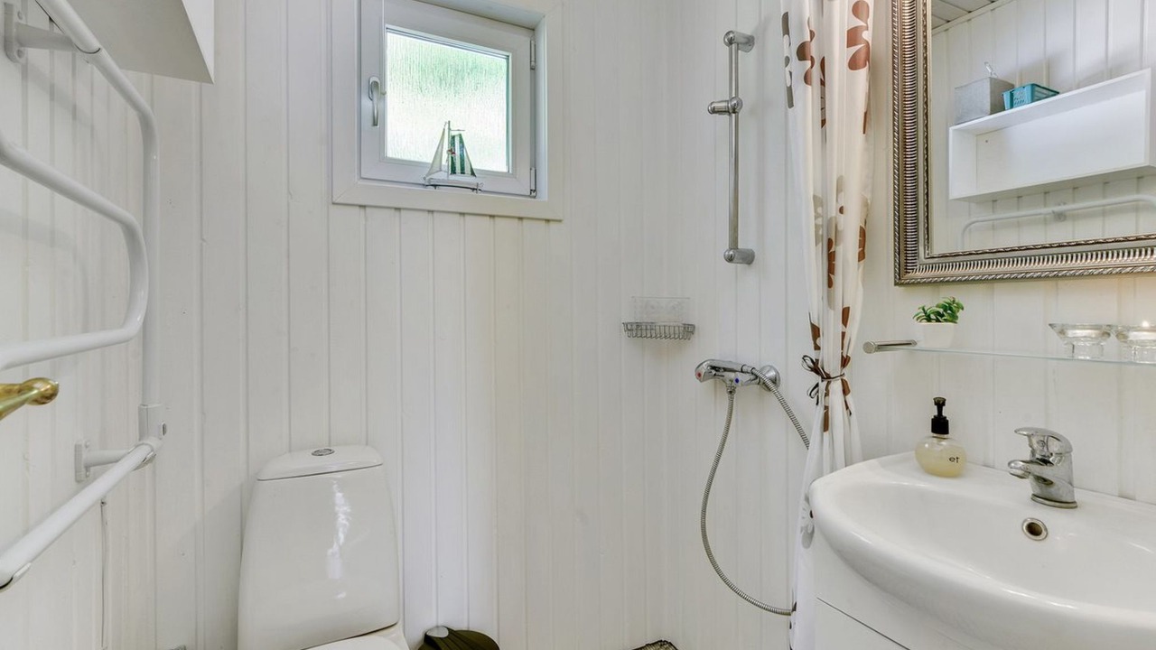 Photo of Bathroom in Erslev