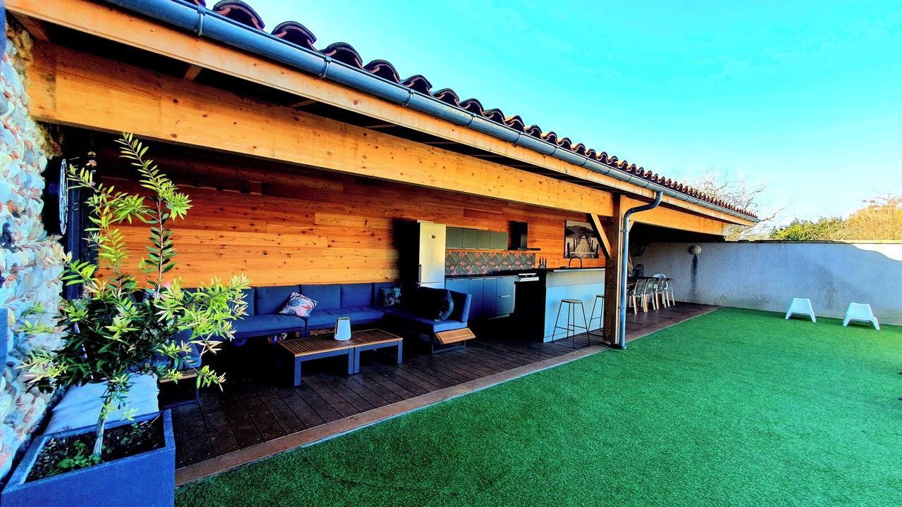 Photo of Patio Balcony in Lafitte-Vigordanne
