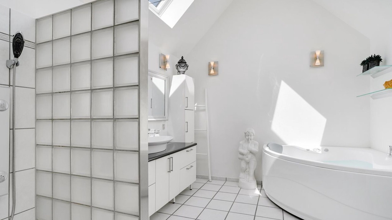 Photo of Bathroom in Hjarbæk