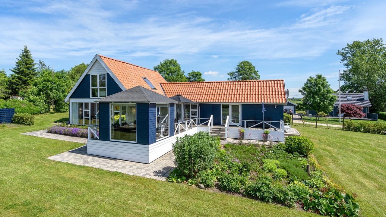 Photo of Others in Hjarbæk
