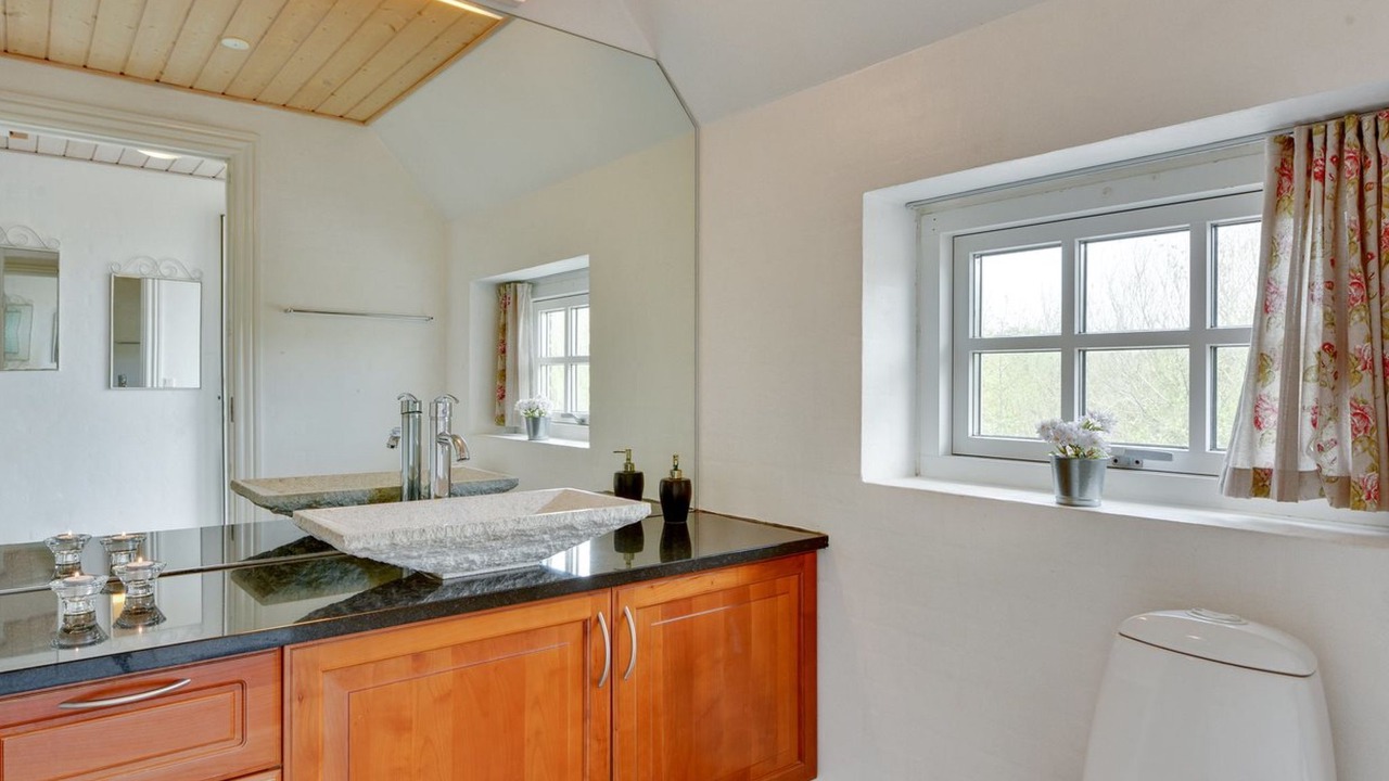 Photo of Bathroom in Øby